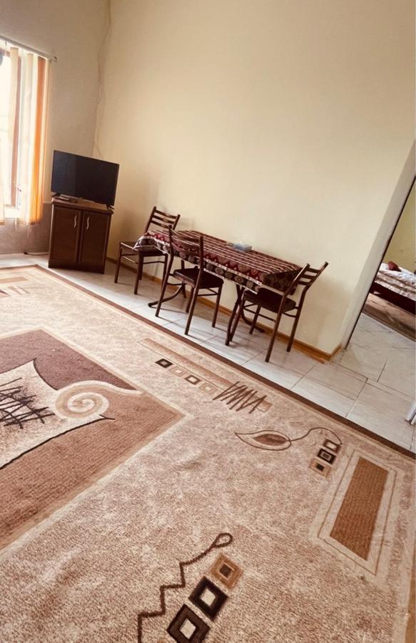 Aparthotel Mount Aragats à Byurakan Extérieur photo